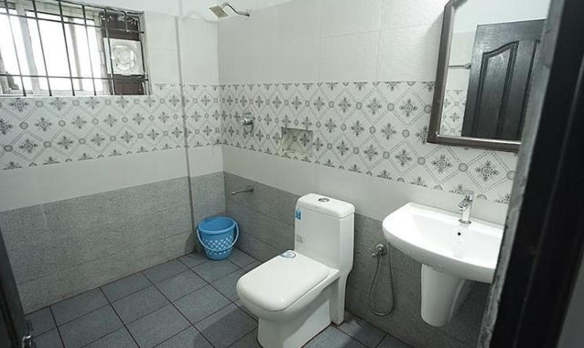 Fabhotel Lime Light Kochi Esterno foto