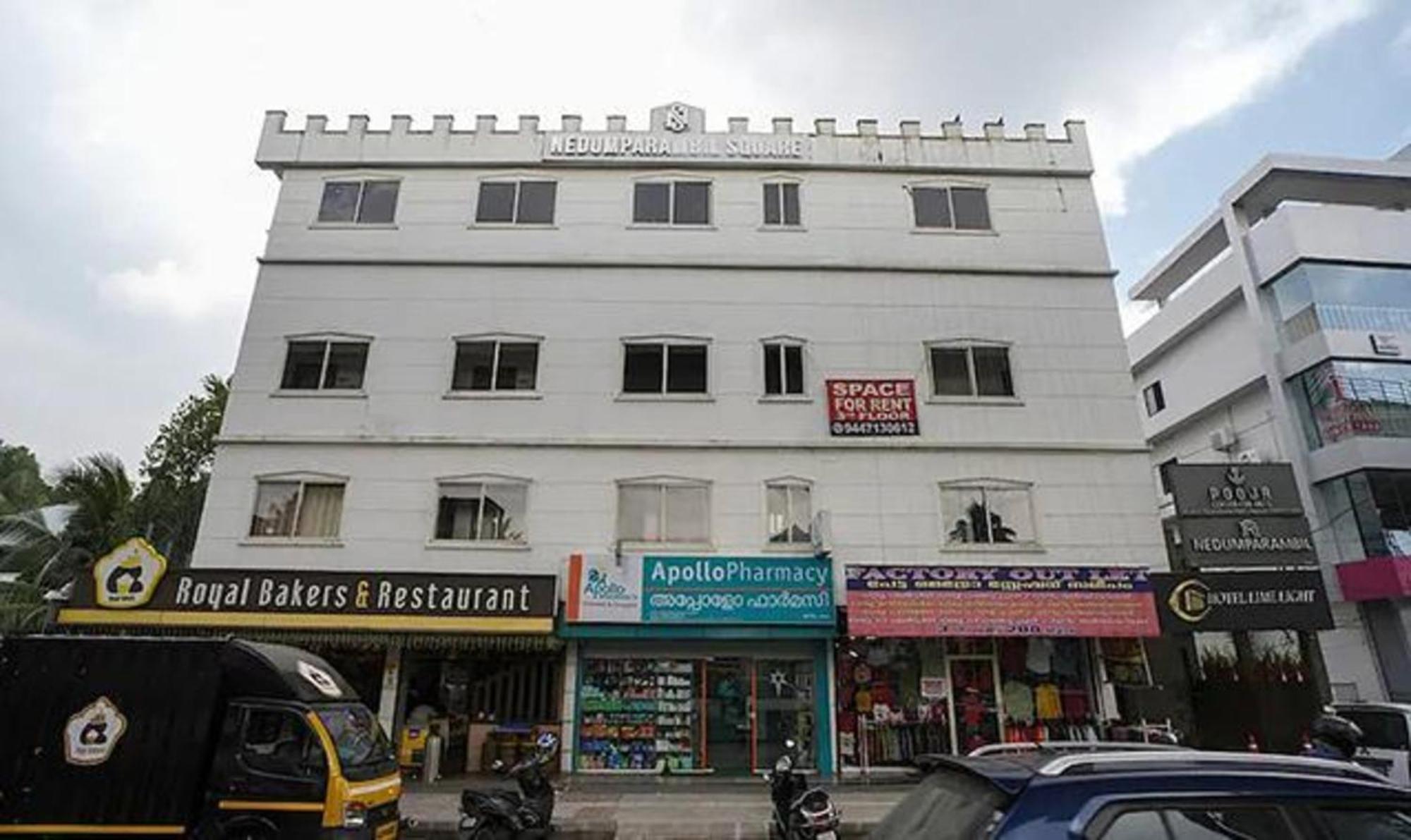 Fabhotel Lime Light Kochi Esterno foto